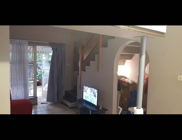 1 BEDROOM DUPLEX SOLD IN SCOTTSVILLE